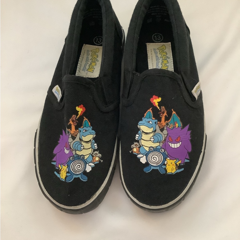 Vintage Boys Pokemon Shoes size 13
